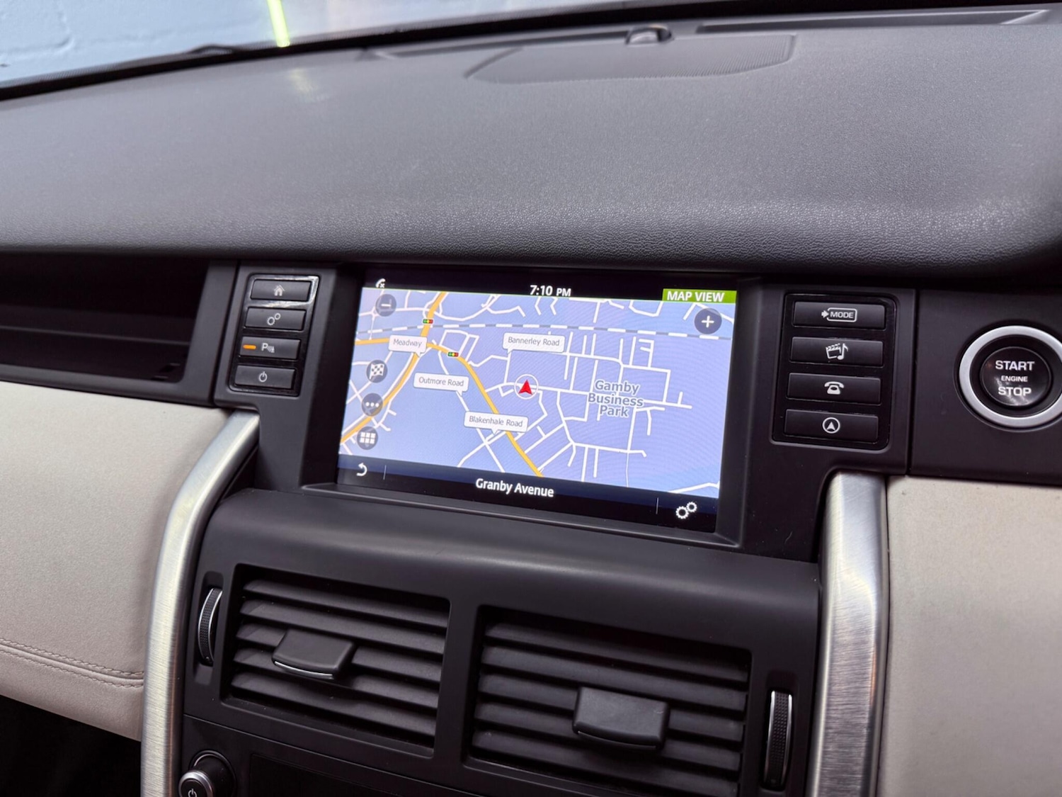 Used Land Rover Discovery Sport for sale - 77769518: Photo 9