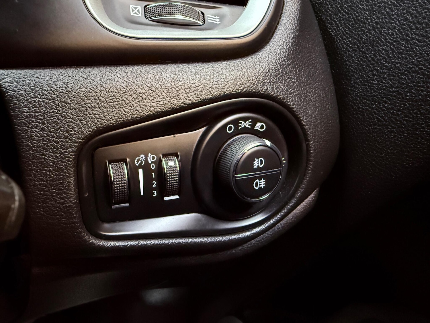 Used Jeep Renegade 2016 for sale - 76926604: Photo 11