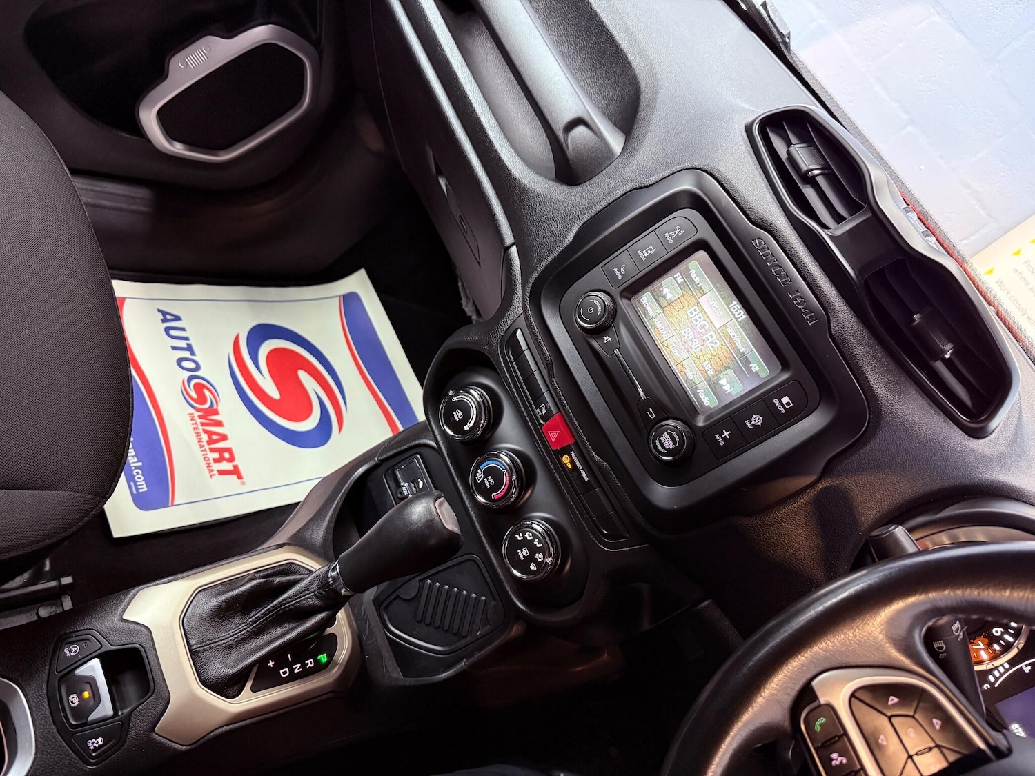 Used Jeep Renegade 2016 for sale - 76926604: Photo 18