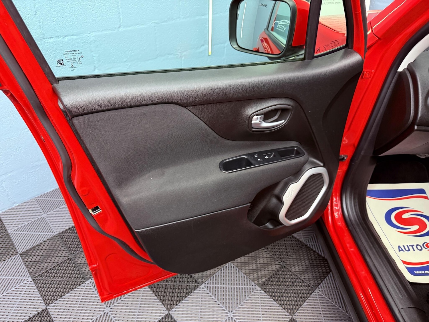 Used Jeep Renegade 2016 for sale - 76926604: Photo 24