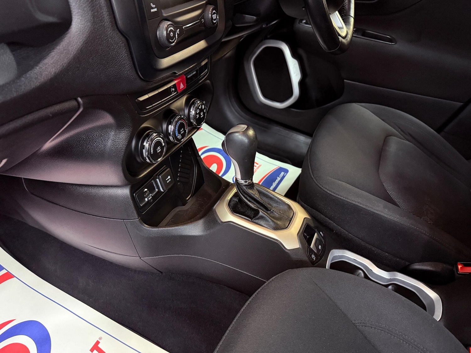 Used Jeep Renegade 2016 for sale - 76926604: Photo 25