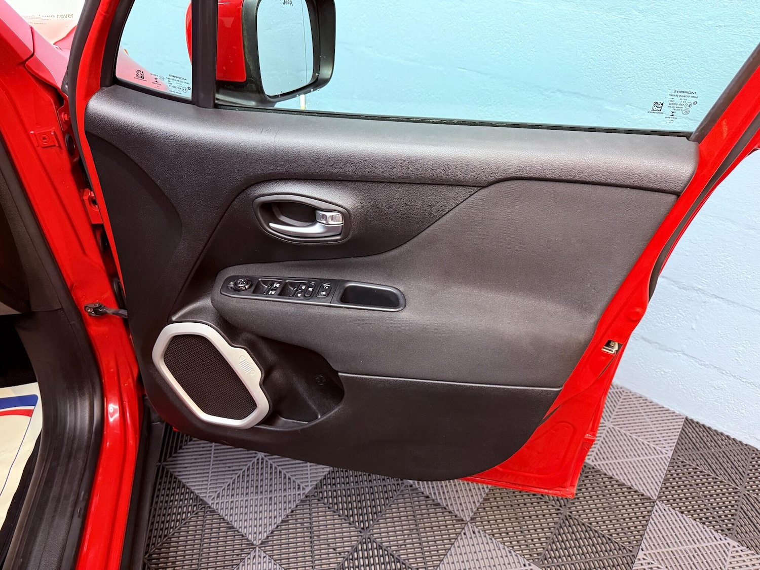 Used Jeep Renegade 2016 for sale - 76926604: Photo 46