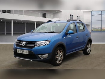 2013 (63) - 1.5 dCi Laureate Euro 5 5dr