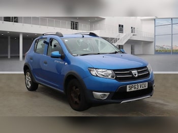Used Dacia Sandero Stepway 2013 for sale - 76227790: Photo 2