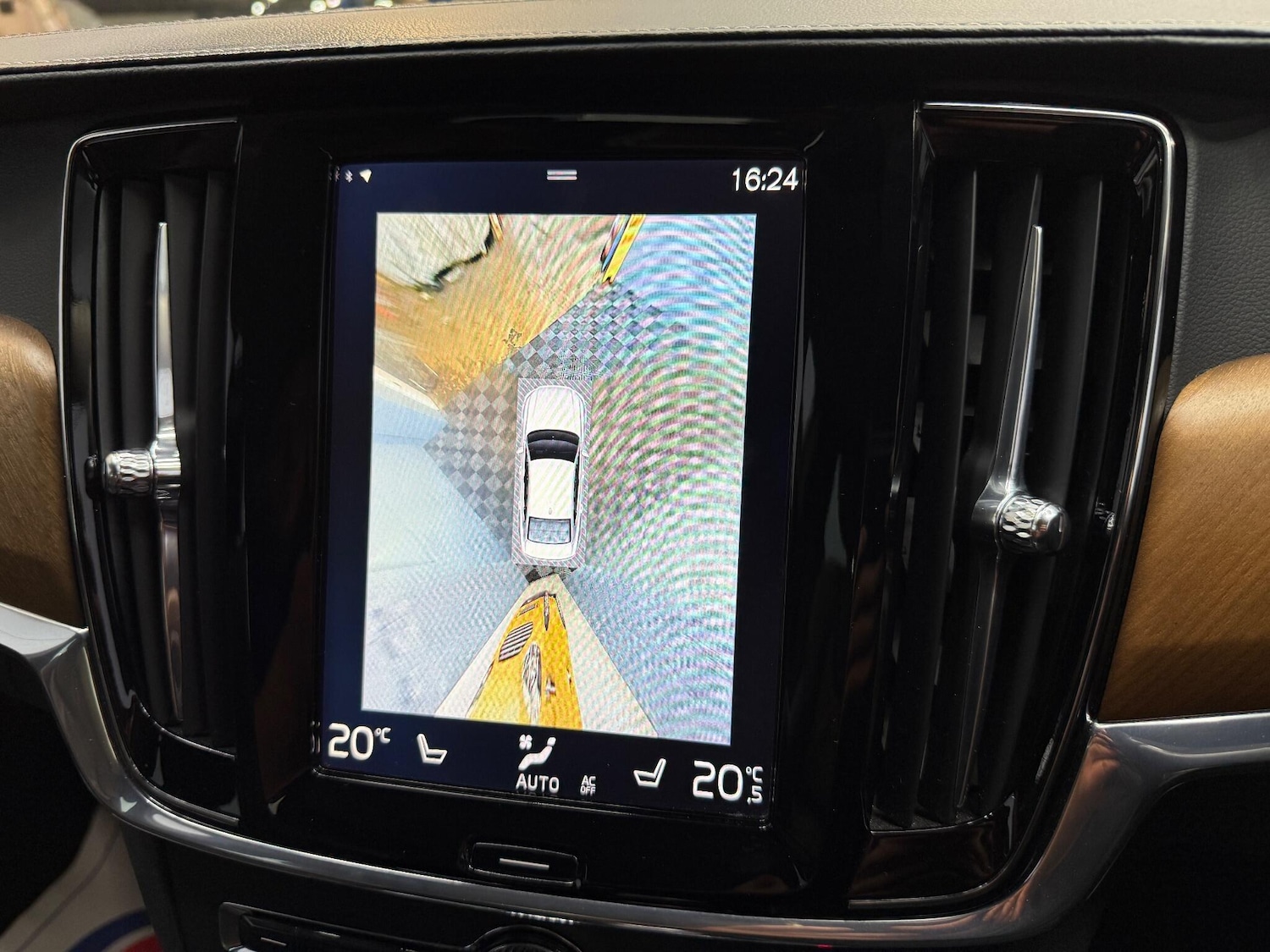 Used Volvo S90 2017 for sale - 76952570: Photo 12