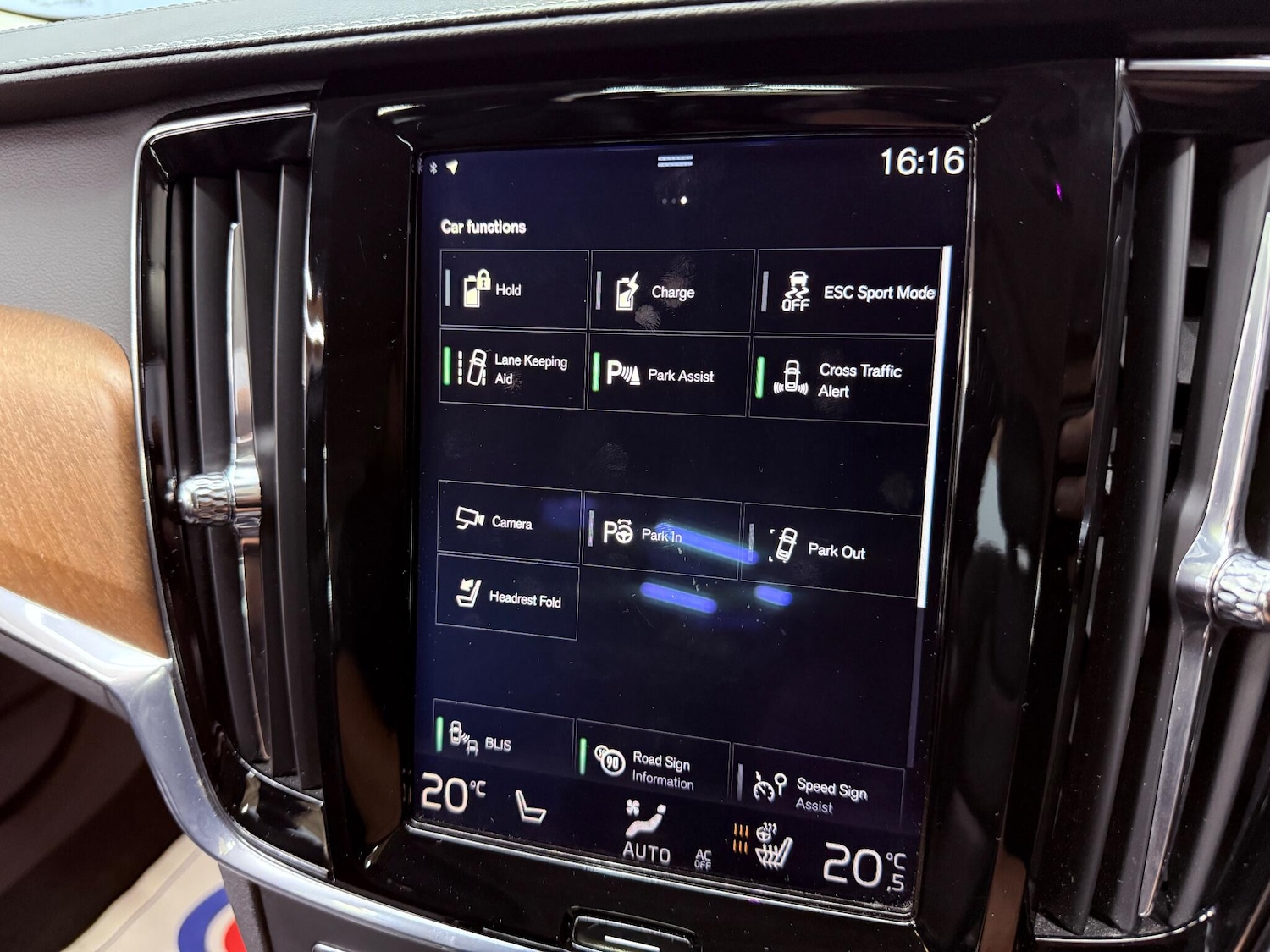 Used Volvo S90 2017 for sale - 76952570: Photo 15