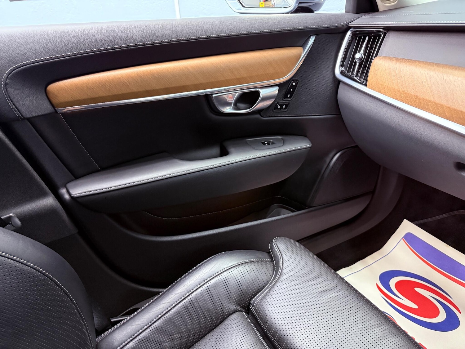 Used Volvo S90 2017 for sale - 76952570: Photo 21