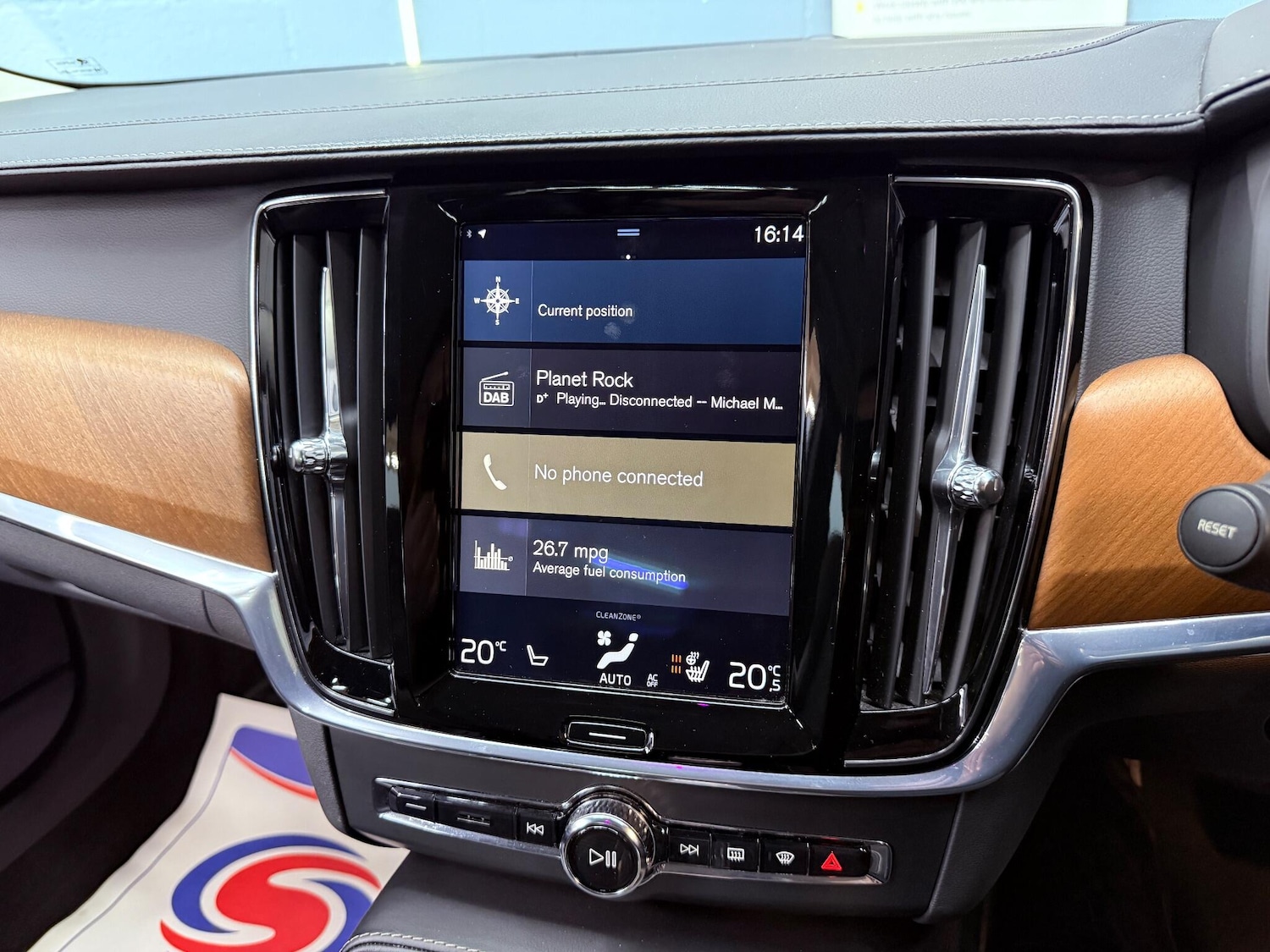 Used Volvo S90 2017 for sale - 76952570: Photo 23