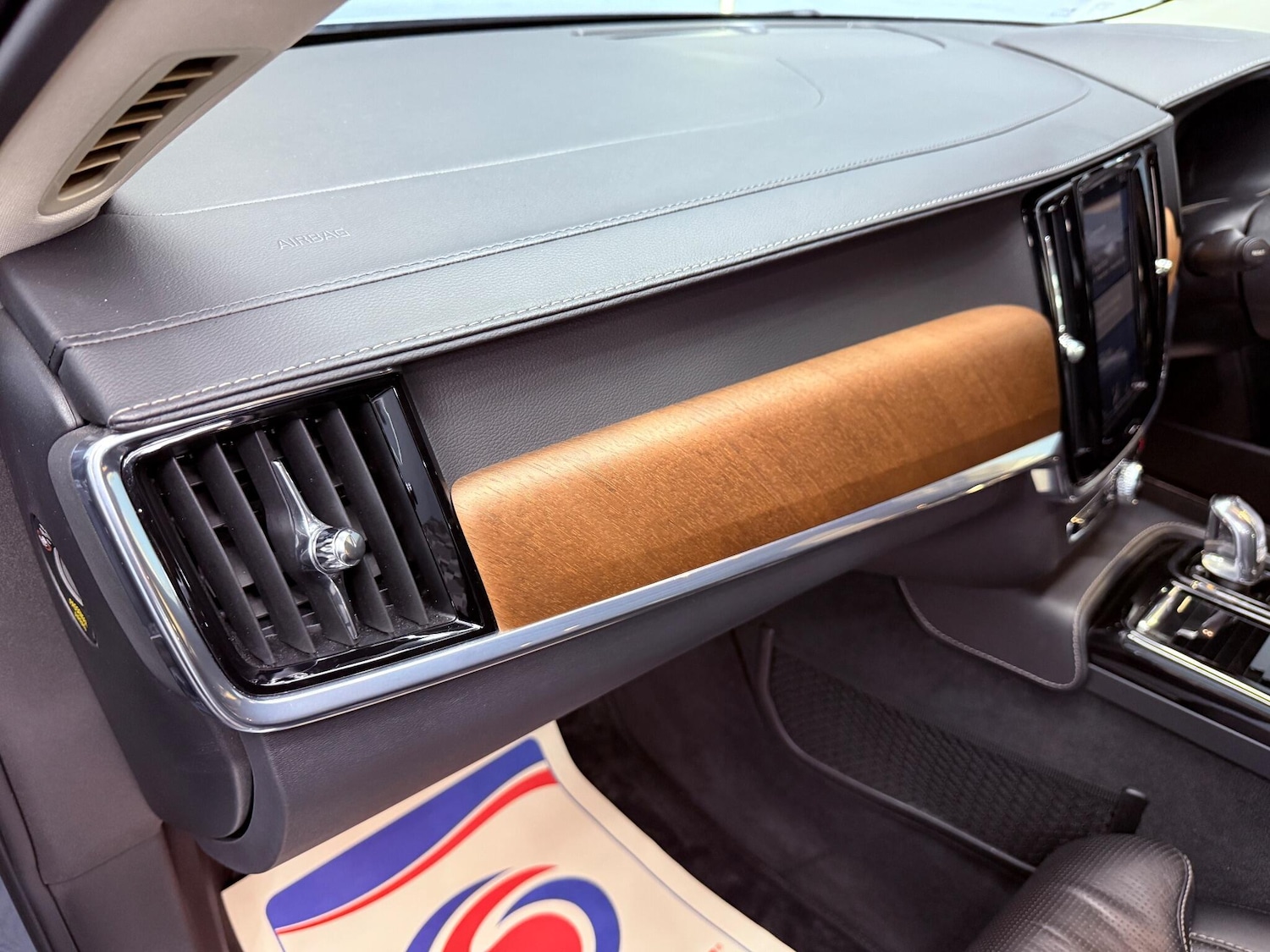 Used Volvo S90 2017 for sale - 76952570: Photo 36