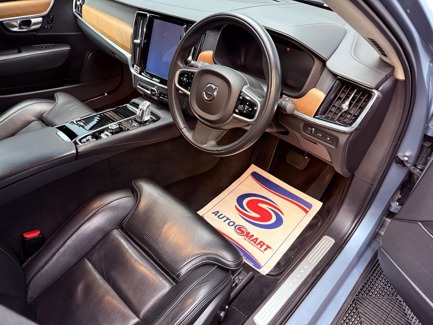 Used Volvo S90 2017 for sale - 76952570: Photo 70