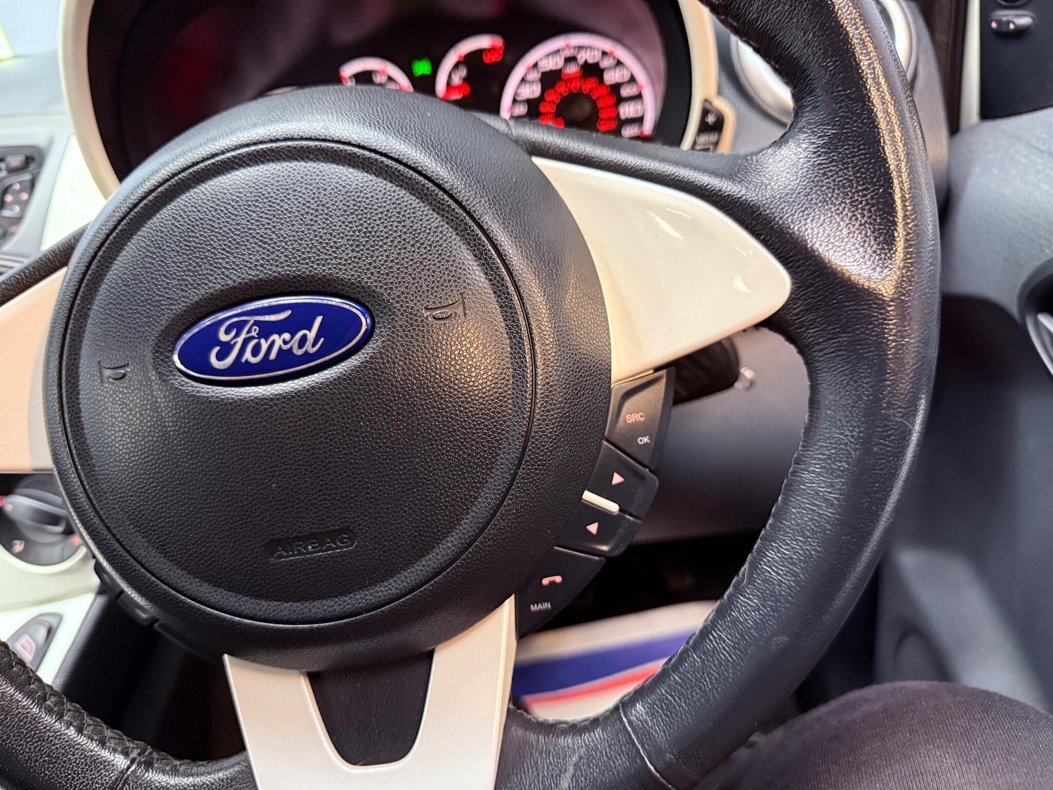 Used Ford Ka 2014 for sale - 76607480: Photo 12