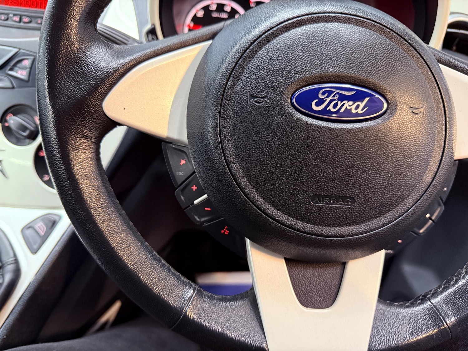 Used Ford Ka 2014 for sale - 76607480: Photo 13