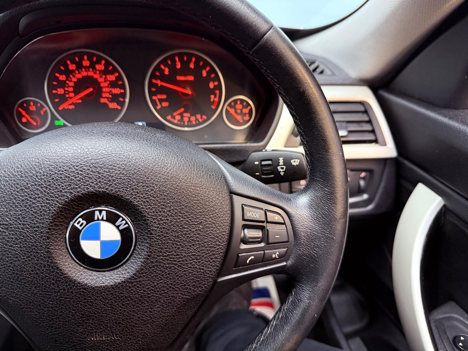 Used BMW 3 Series Gran Turismo 2013 for sale - 76573747: Photo 38