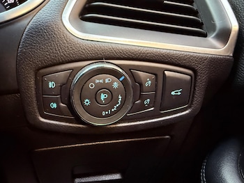 Used Ford Edge 2016 for sale - 76866113: Photo