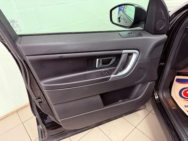 Used Land Rover Discovery Sport 2017 for sale - 75414313: Photo 21