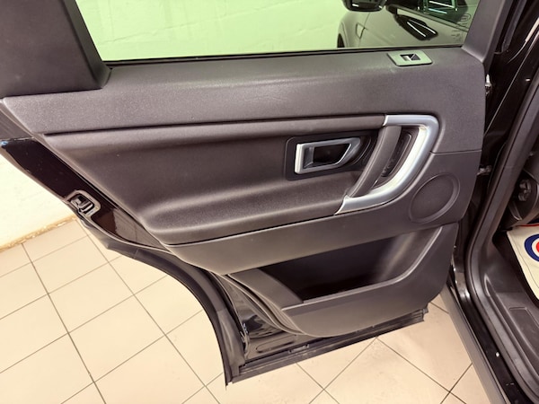 Used Land Rover Discovery Sport 2017 for sale - 75414313: Photo 27