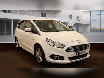 Used Ford S-Max 2016 for sale - 76228011: Photo 2