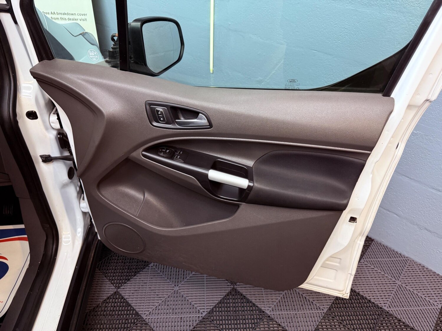 Used Ford Transit Connect 2019 for sale - 76993612: Photo 34