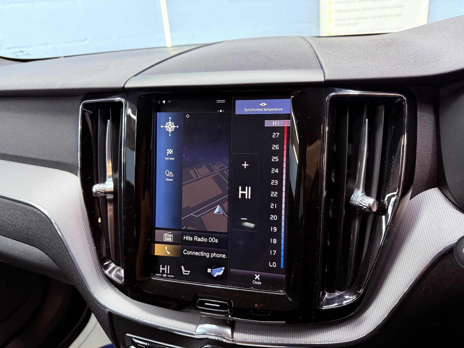 Used Volvo XC60 2018 for sale - 76423869: Photo 11