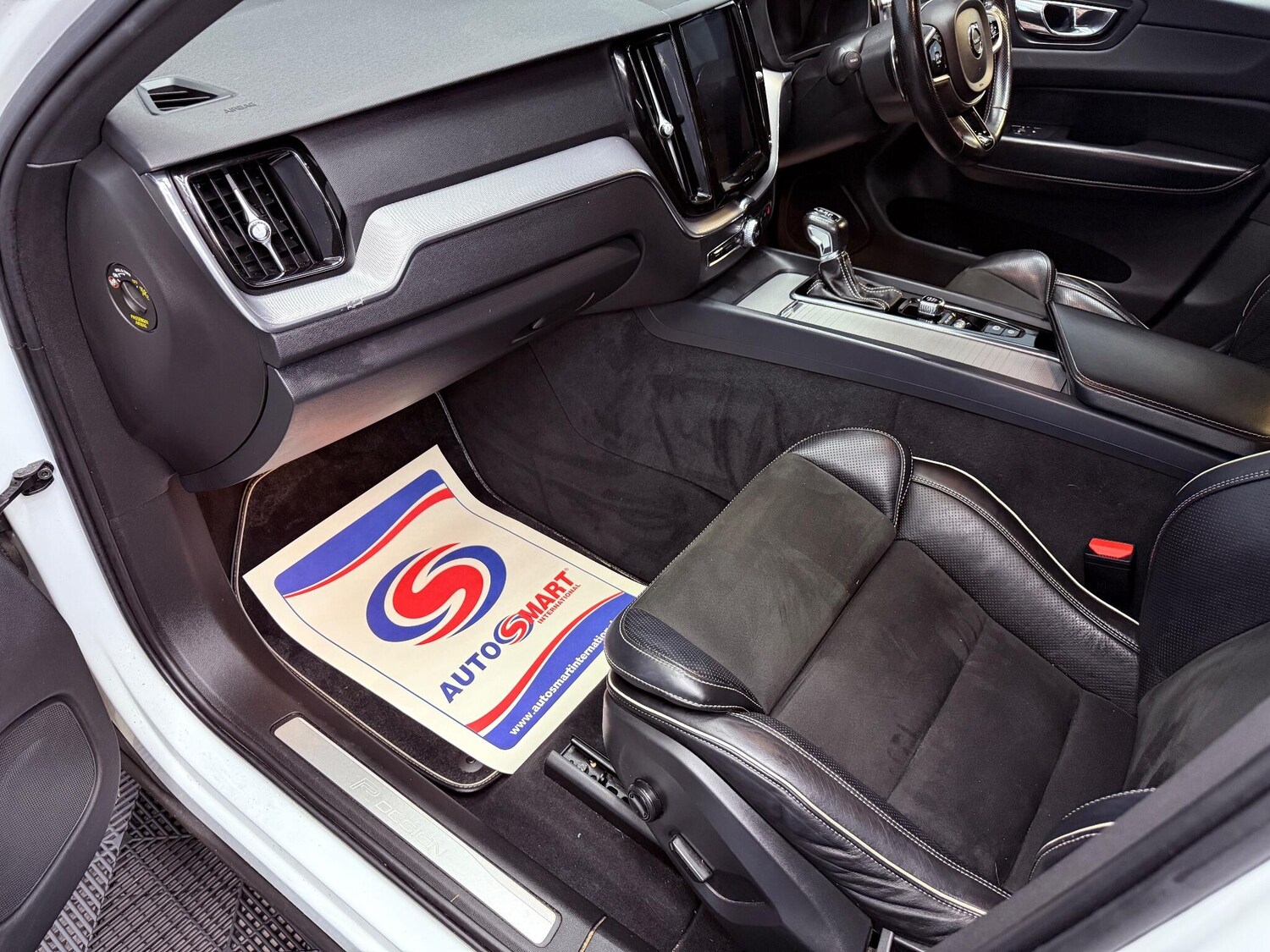 Used Volvo XC60 2018 for sale - 76423869: Photo 28