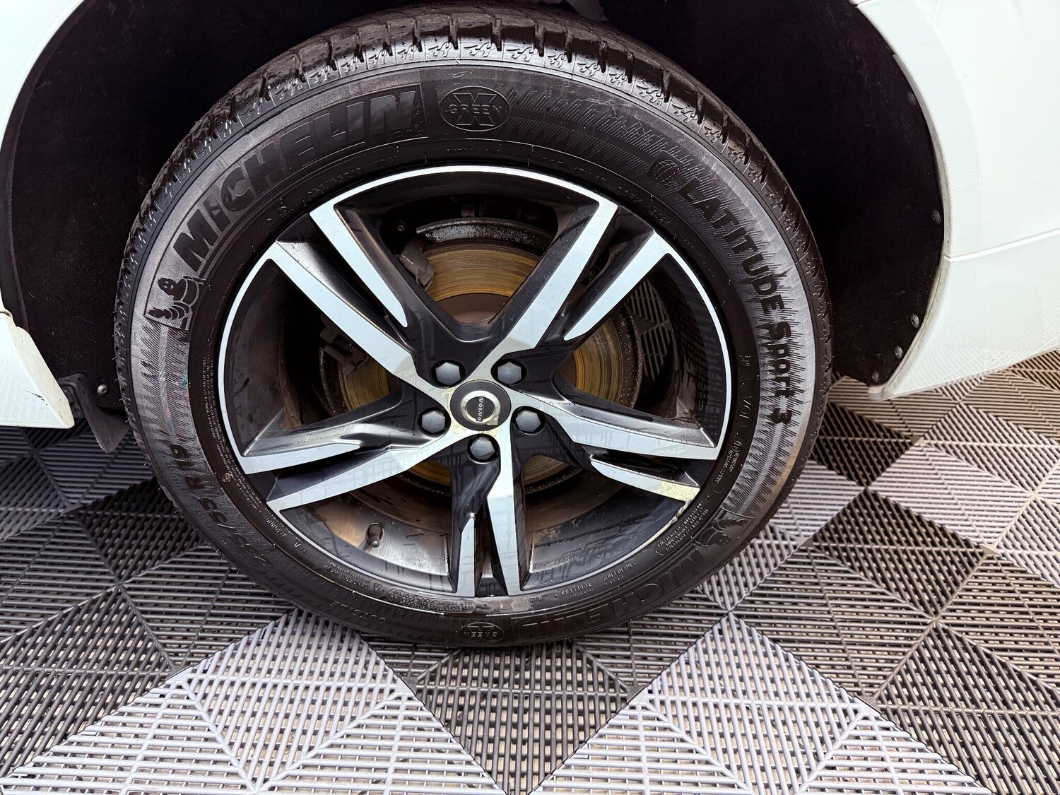 Used Volvo XC60 2018 for sale - 76423869: Photo 33