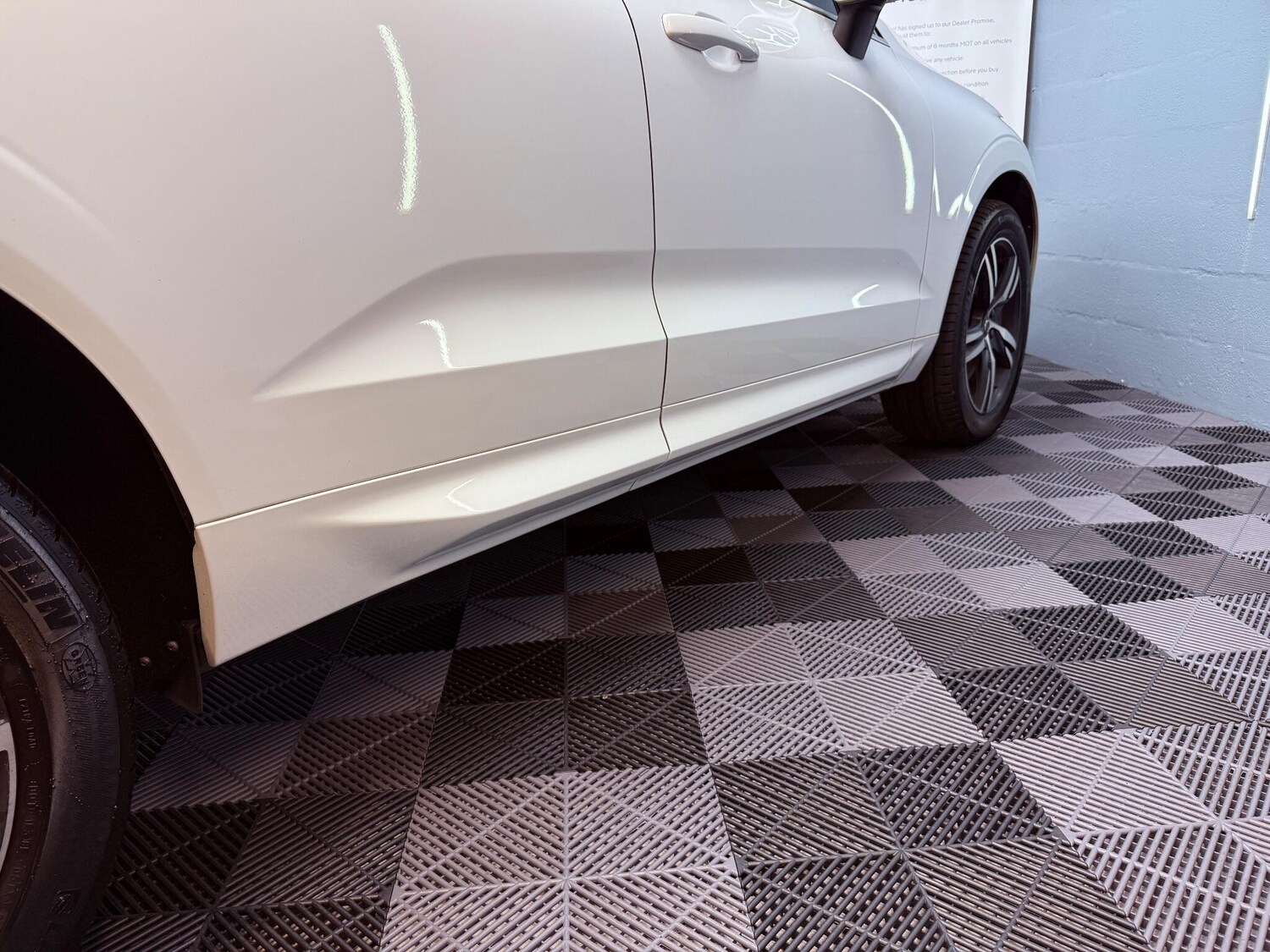 Used Volvo XC60 2018 for sale - 76423869: Photo 43