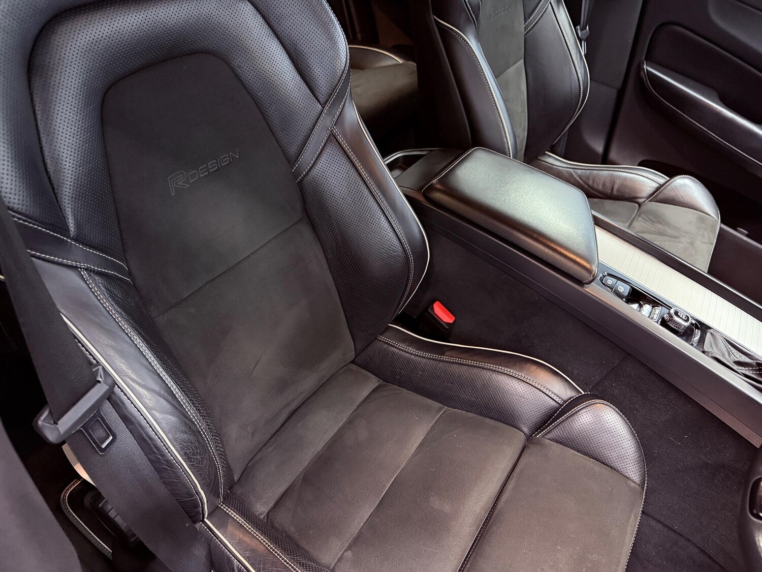 Used Volvo XC60 2018 for sale - 76423869: Photo 45