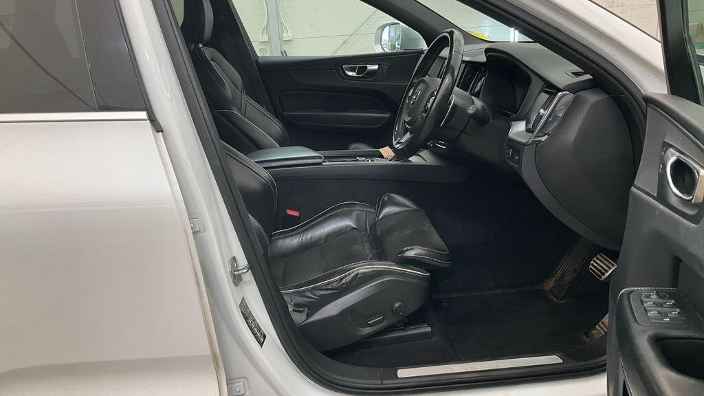 Used Volvo XC60 2018 for sale - 76423869: Photo 8