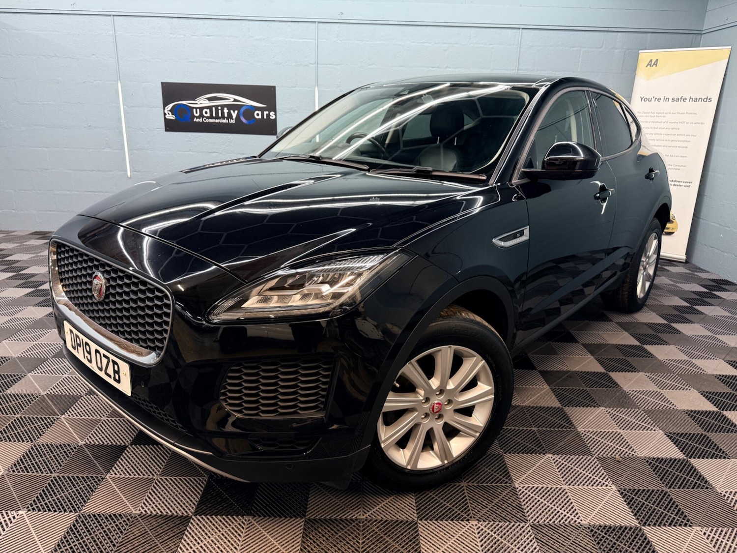 Used Jaguar E-Pace 2019 for sale - 78034310: Photo 1