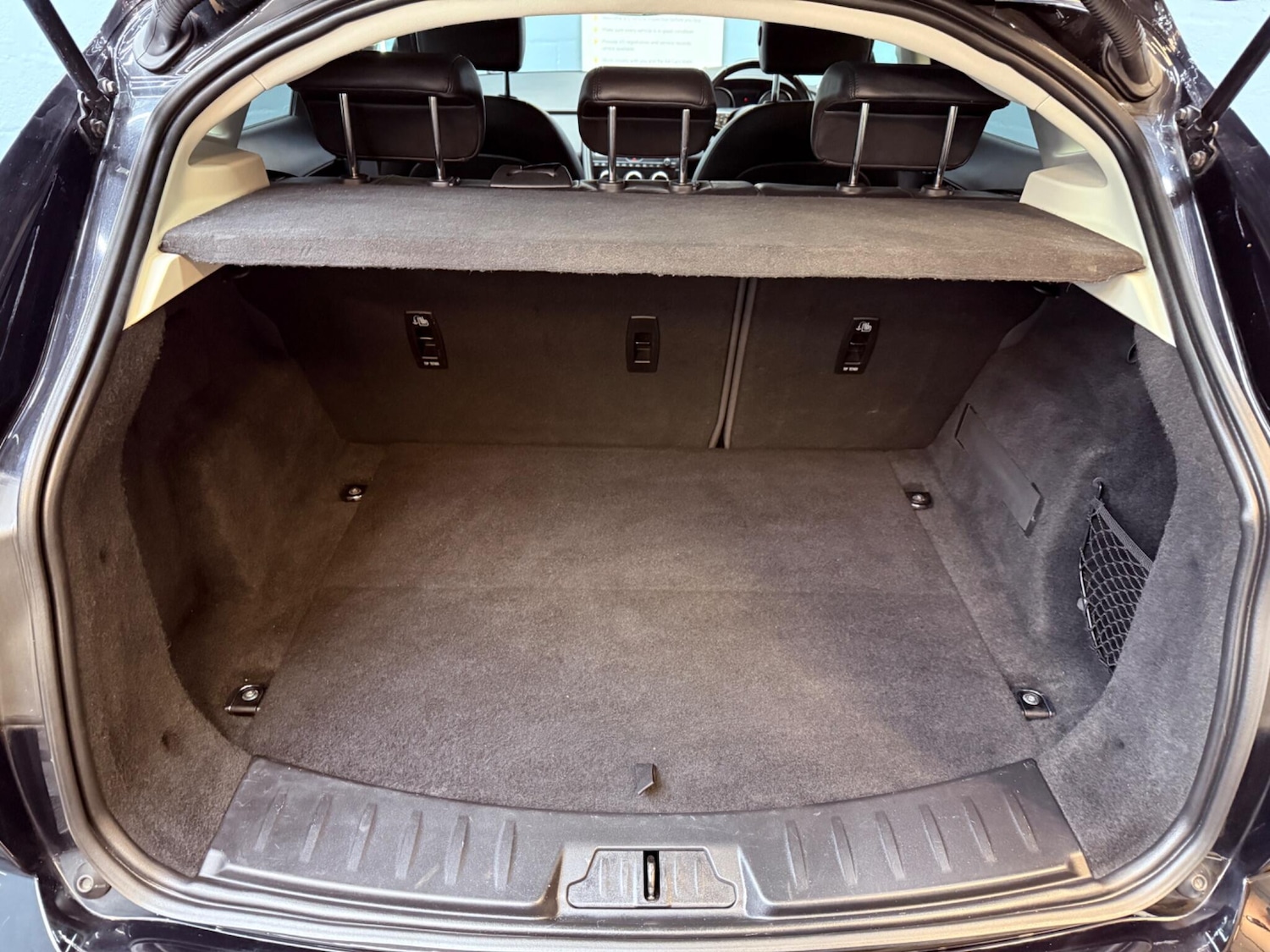 Used Jaguar E-Pace 2019 for sale - 78034310: Photo 34