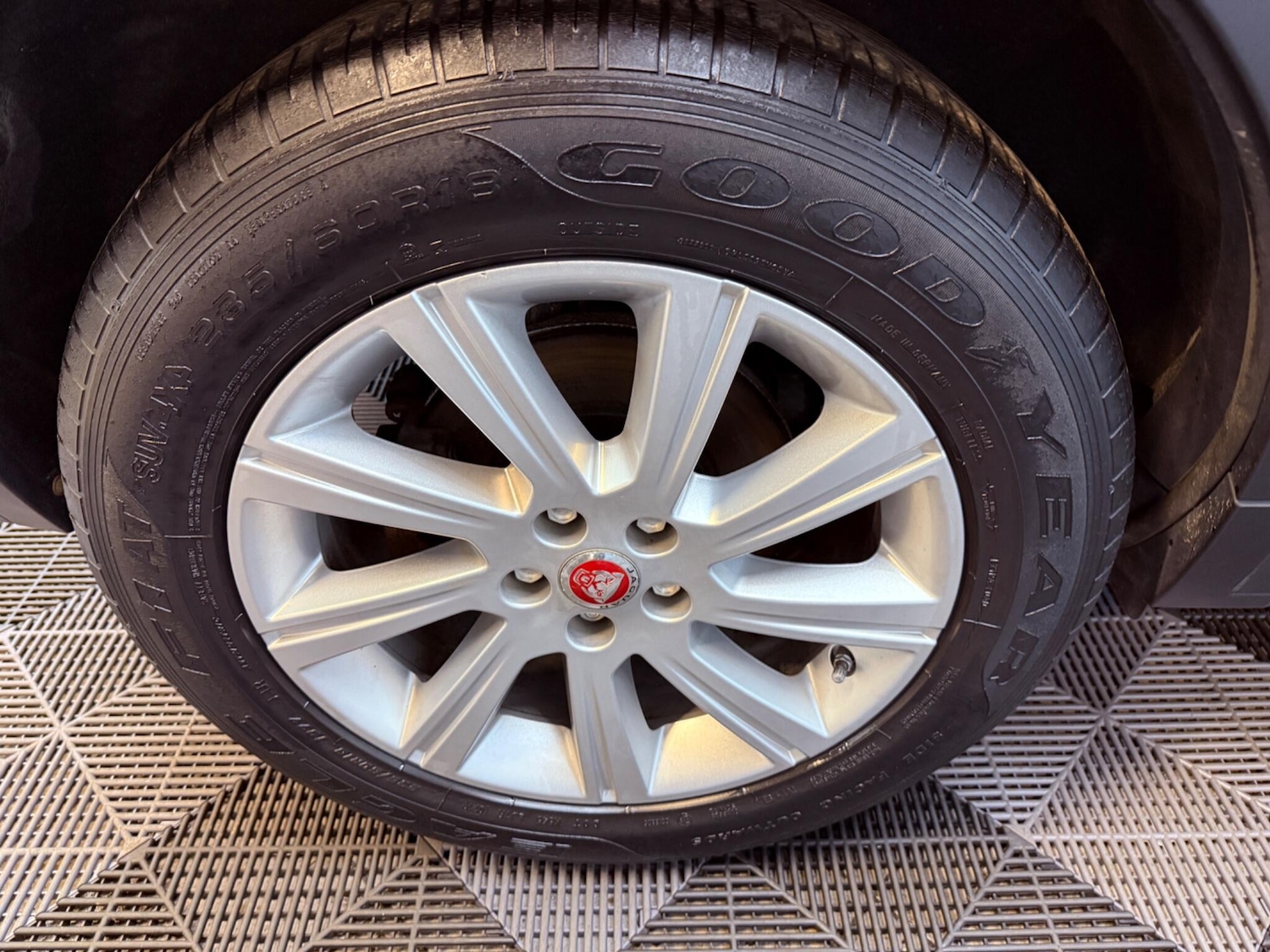 Used Jaguar E-Pace 2019 for sale - 78034310: Photo 37