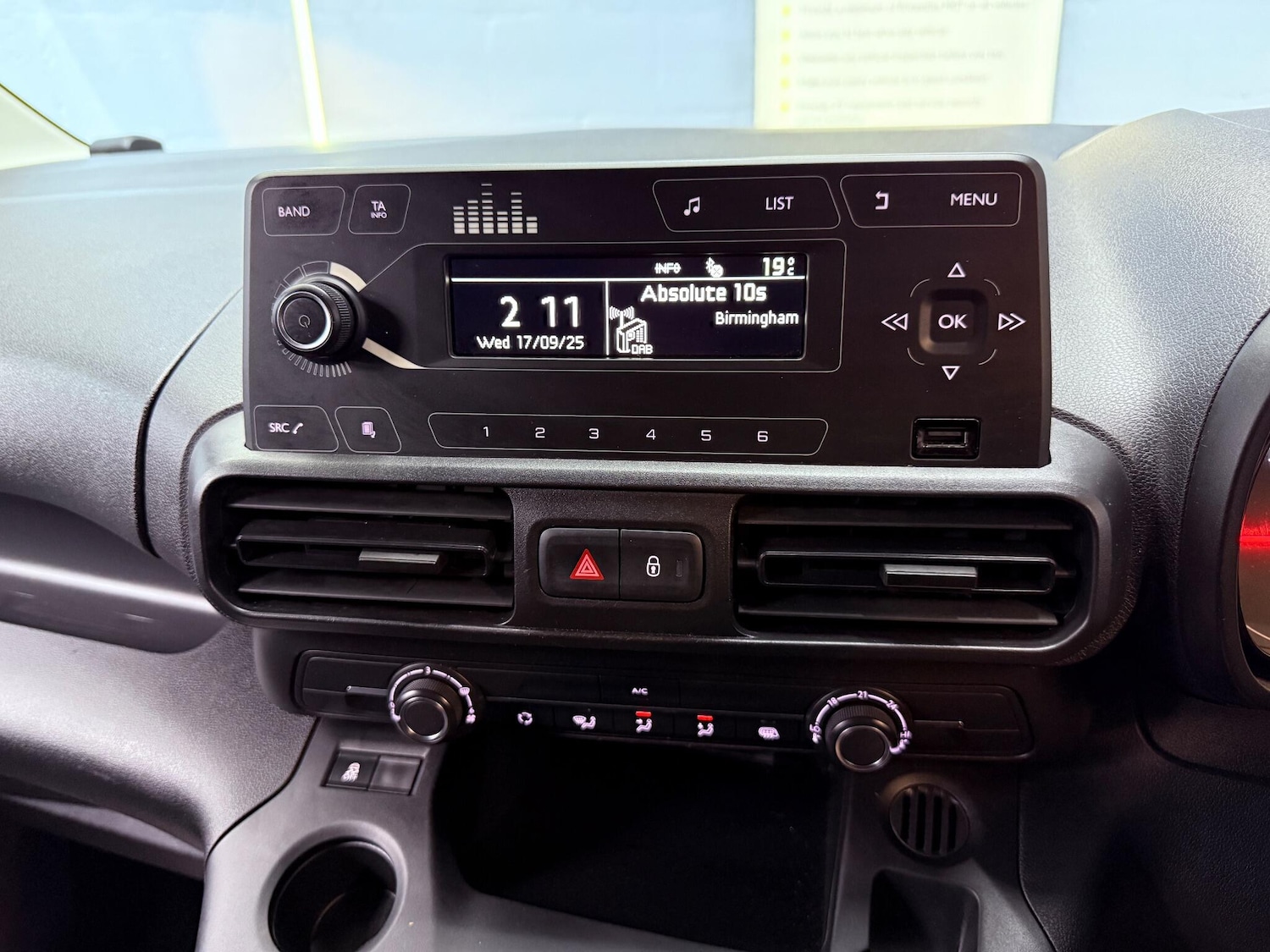 Used Vauxhall Combo 2019 for sale - 76988516: Photo 20