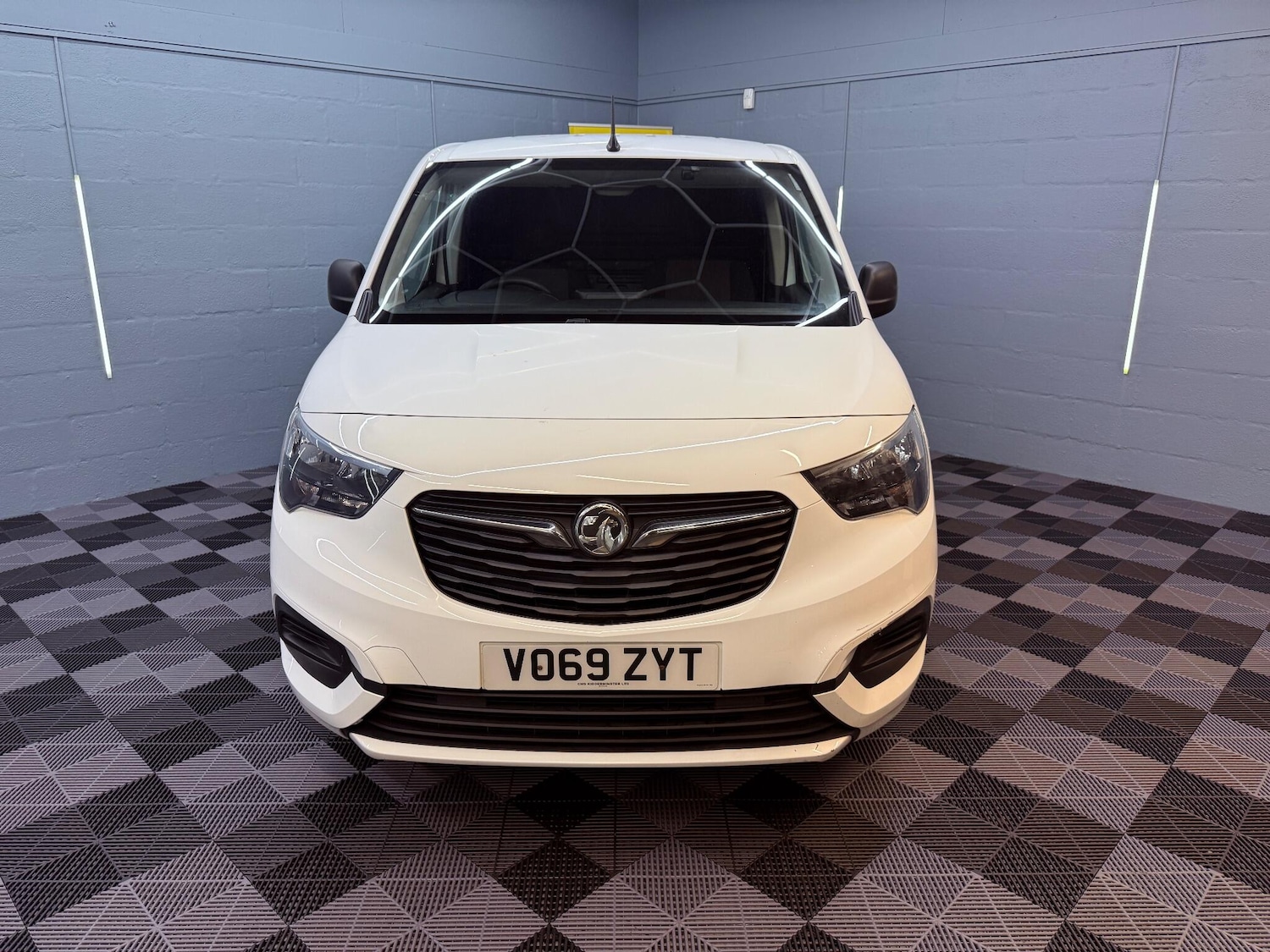 Used Vauxhall Combo 2019 for sale - 76988516: Photo 3