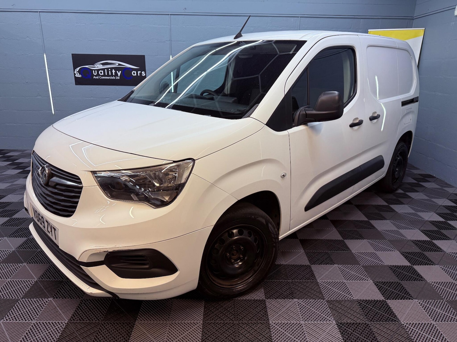 Used Vauxhall Combo 2019 for sale - 76988516: Photo 4