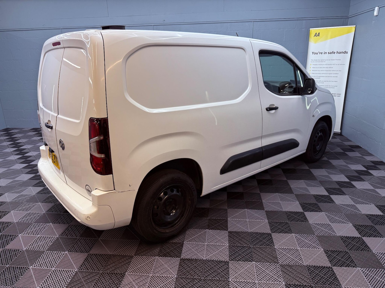 Used Vauxhall Combo 2019 for sale - 76988516: Photo 9