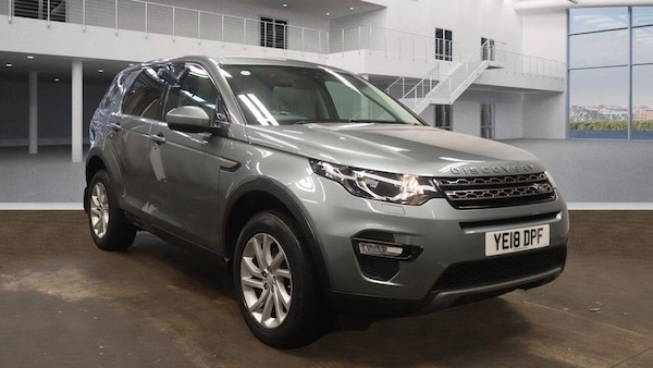 Used Land Rover Discovery Sport 2018 for sale - 76259801: Photo 2