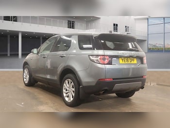 Used Land Rover Discovery Sport 2018 for sale - 76259801: Photo 3