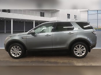Used Land Rover Discovery Sport 2018 for sale - 76259801: Photo 4