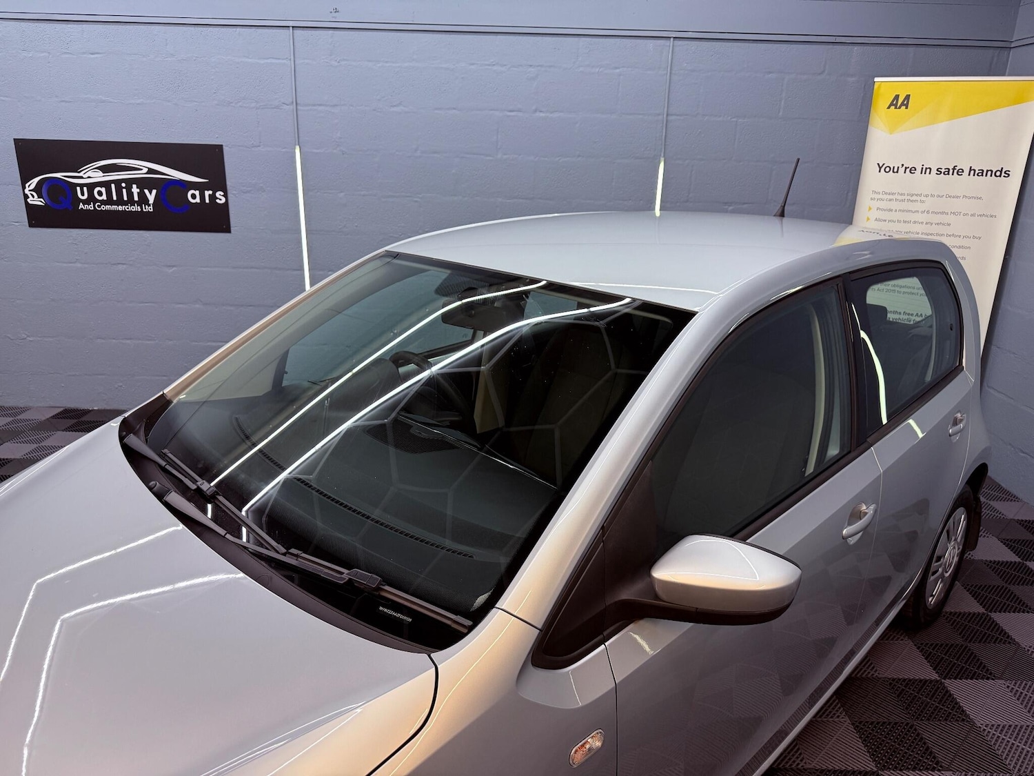 Used Volkswagen up! 2015 for sale - 75978118: Photo 4