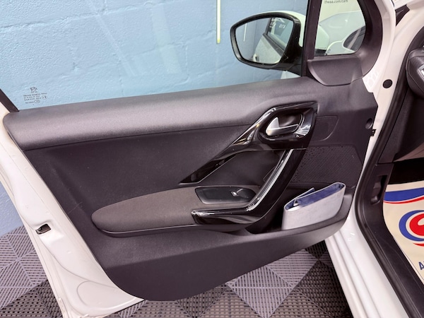 Used Peugeot 208 2017 for sale - 76002495: Photo 13