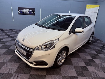 Peugeot - 208