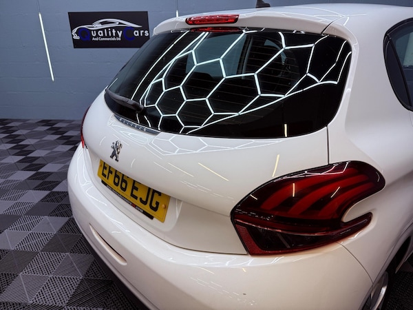 Used Peugeot 208 2017 for sale - 76002495: Photo 23