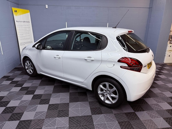 Used Peugeot 208 2017 for sale - 76002495: Photo 34