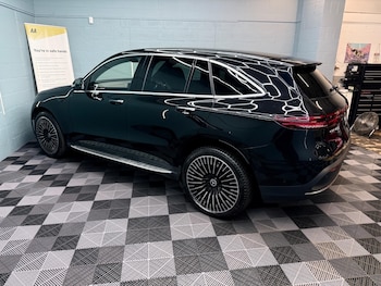 Used Mercedes-Benz EQC 2022 for sale - 77215515: Photo