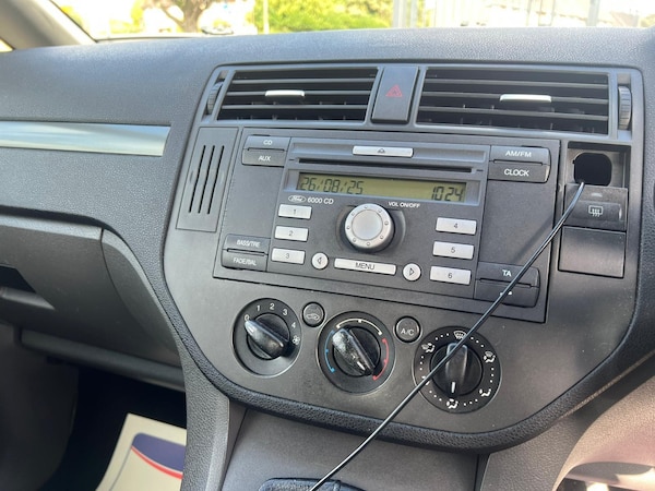 Used Ford Focus C-Max 2006 for sale - 76214861: Photo 10