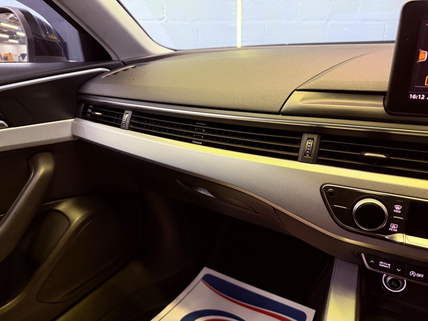 Used Audi A4 2016 for sale - 76865863: Photo 10