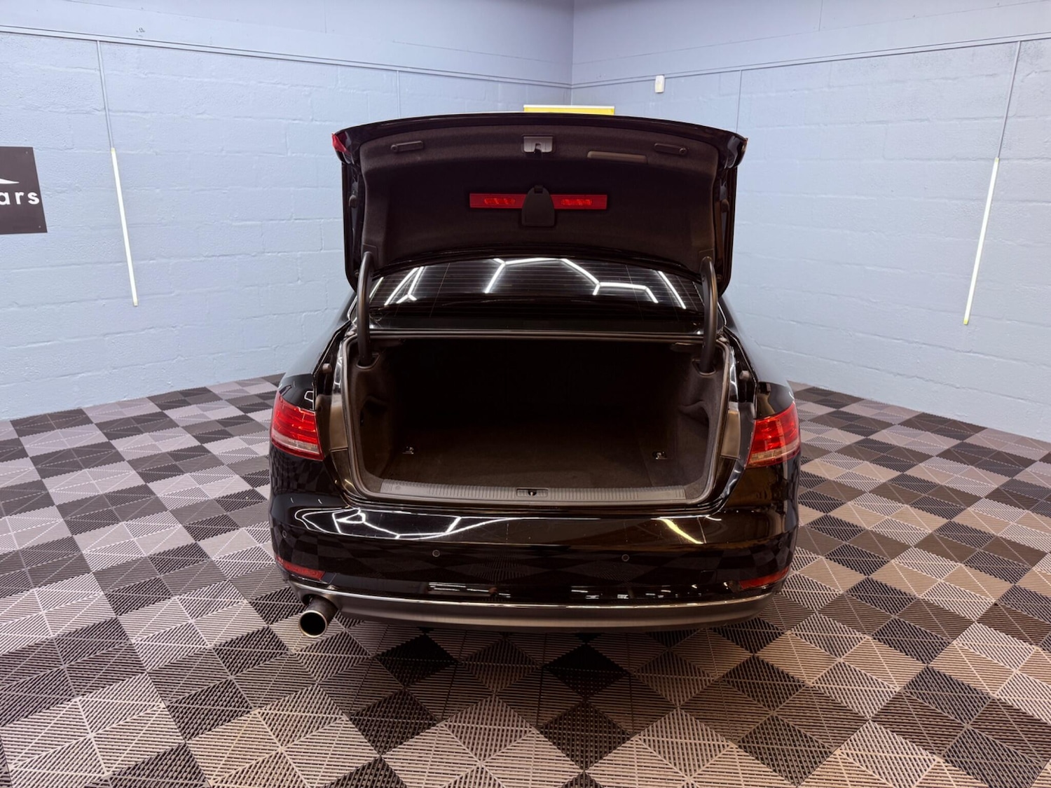 Used Audi A4 2016 for sale - 76865863: Photo 30