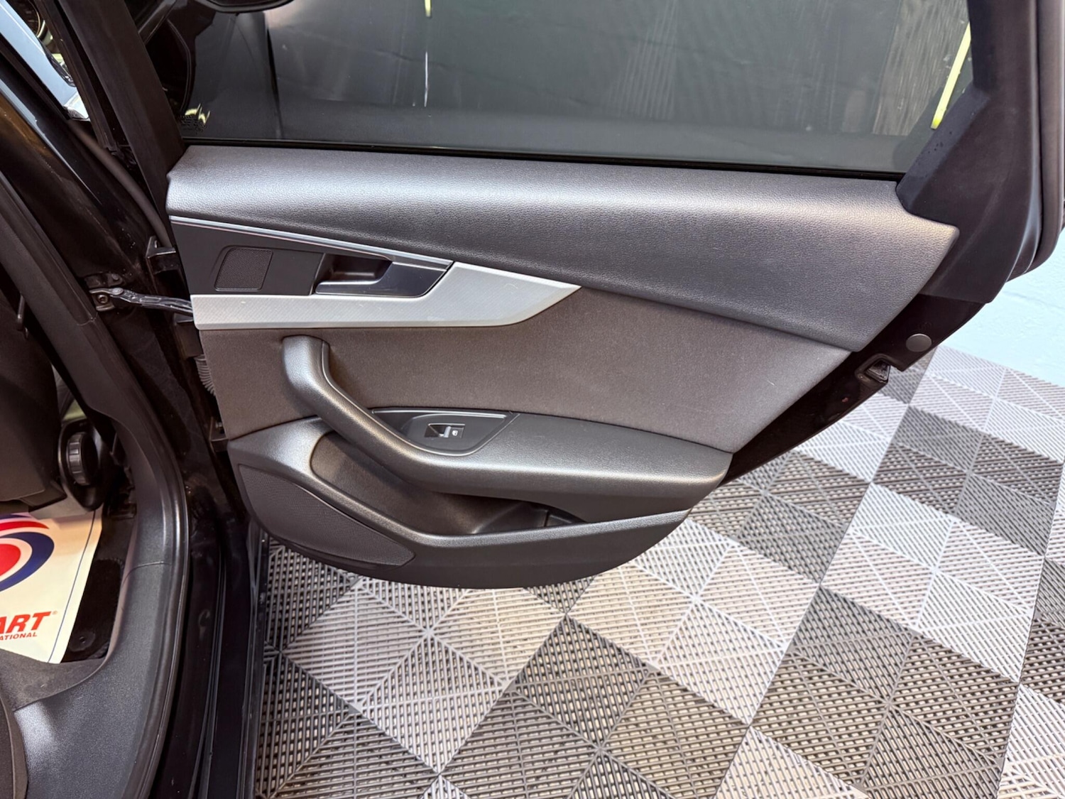 Used Audi A4 2016 for sale - 76865863: Photo 33