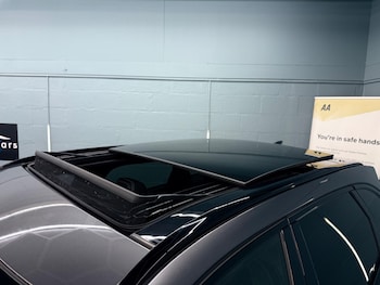 Used Jaguar F-Pace 2018 for sale - 77081917: Photo