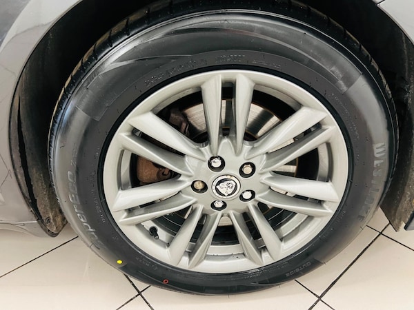 Used Jaguar XF 2012 for sale - 74680379: Photo 19